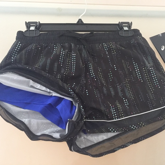 NWT - ASICS Women's Lite-Show 3-N-1 Shorts - Small - Picture 2 of 6